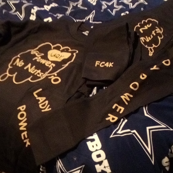 Thermal set...."Go Nuts No Nuts" from FC4K Fistchallenge4kids for Ladies (small) - Picture 3 of 4